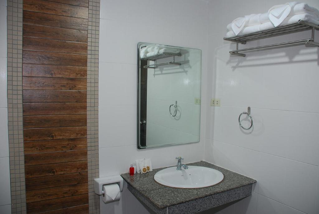 Patong Budget Rooms 外观 照片